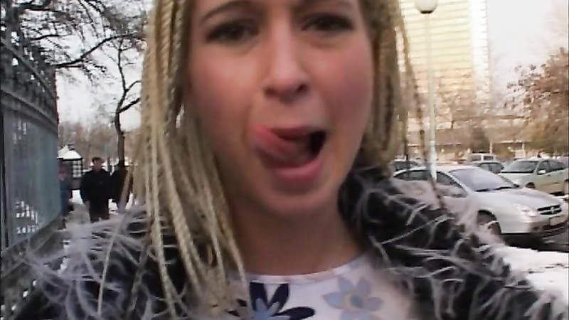 Public Piss Girls No.5