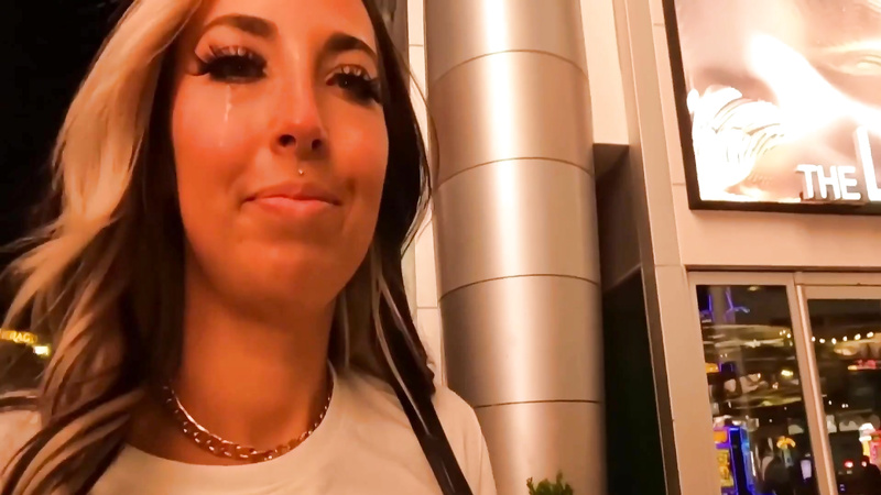 Las Vegas public cum walk