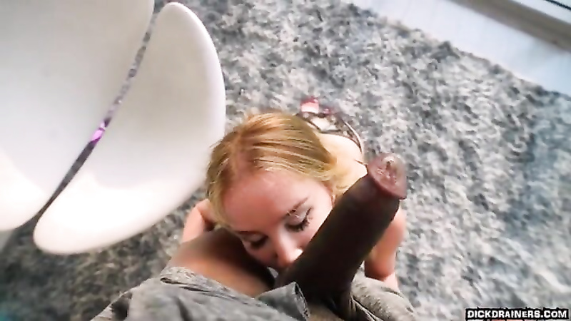 Deepthroat anal BBC girl